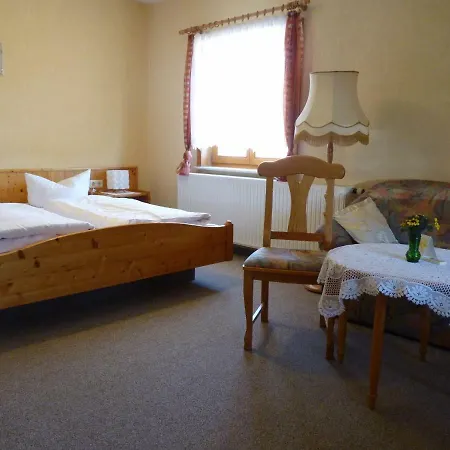 Helmerser Wirtshaus * Struth-Helmershof