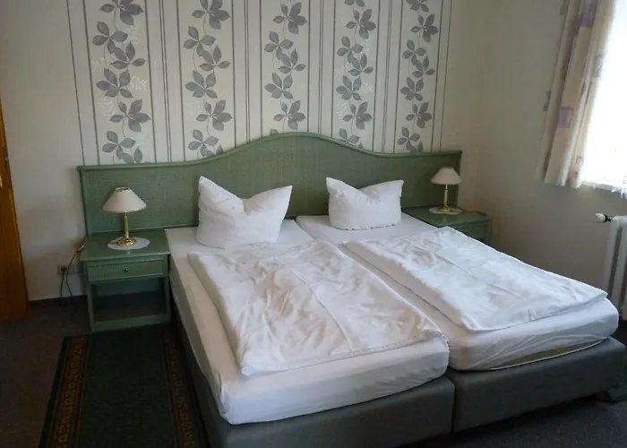 Helmerser Wirtshaus 여관