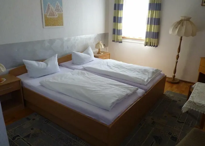 여관 Helmerser Wirtshaus